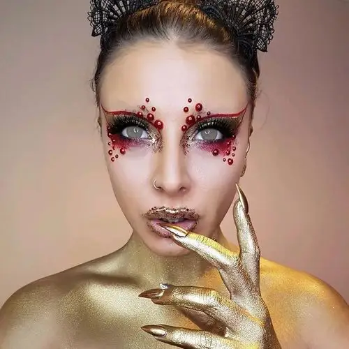 收藏|e n r i c a f o x夸张个性妆容集锦