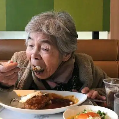 老奶奶真人头像图片七十八十岁老人头像