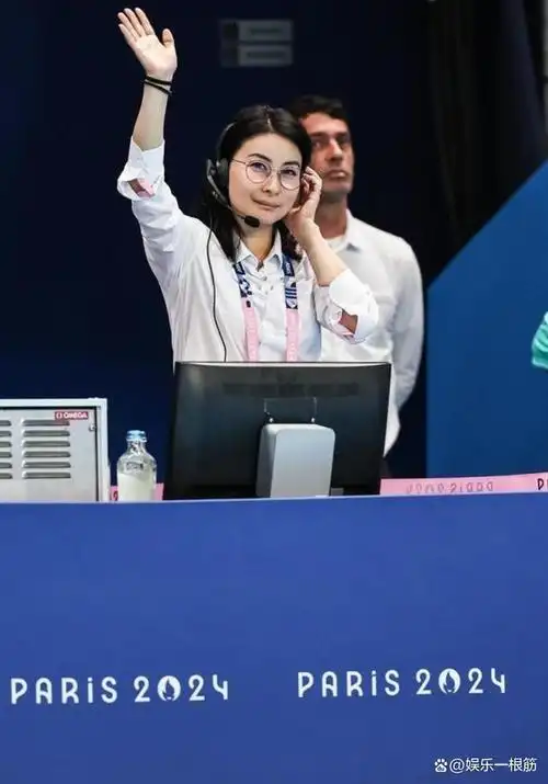 "跳水女王"伏明霞和郭晶晶,都嫁入豪门,都在各自领域取得成就