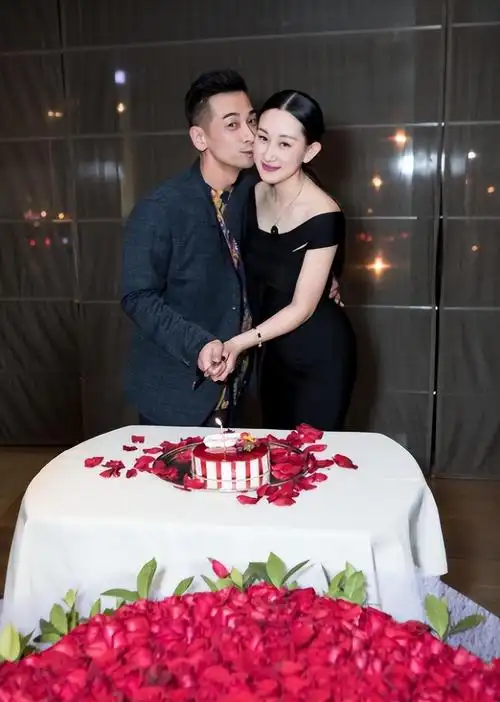 赵文卓个人资料(赵文卓:娶小8岁东北小丫,婚后连生三胎,如今一家五口