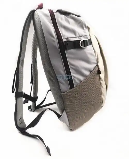 quechua背包 男女 户外休闲旅行双肩背包初中高中学生书包 quechua 军