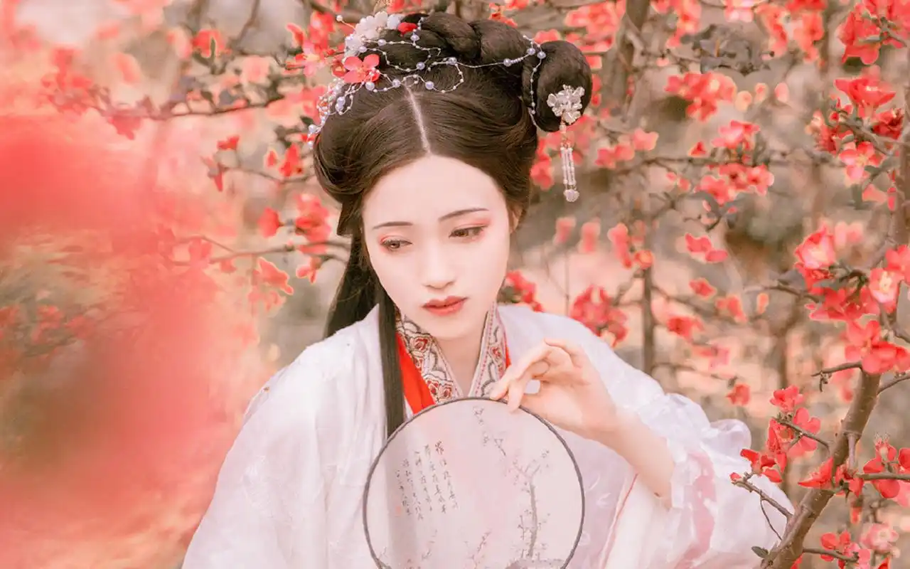 古风汉服美女淡雅迷人写真桌面壁纸