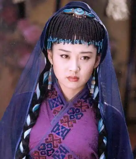 十版任盈盈:许晴,张敏,关之琳,范文芳等人谁更胜一筹_梁佩玲_演艺圈