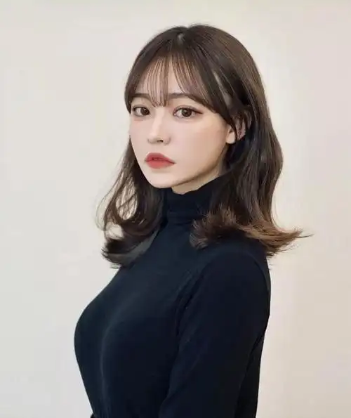 头发并不是越长越好看,建议女生试试这4种发型,洋气显脸小