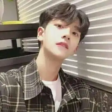 男生头像成熟稳重背影 最适合30岁以下男人的微信头像