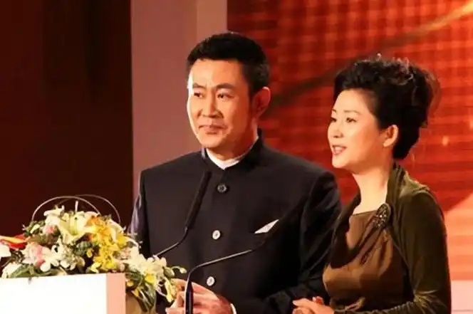 享受就走了,他比罗京更令人惋惜|赵赫|妻子|经济半小时_新浪新闻