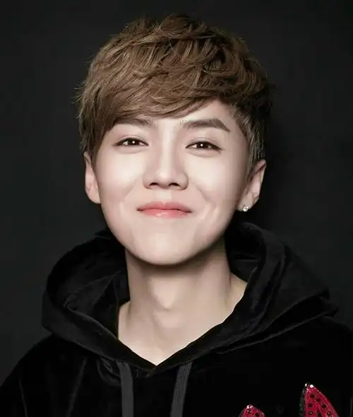 男明星喉结杀,朱一龙,刘昊然,杨洋的喉结绝了