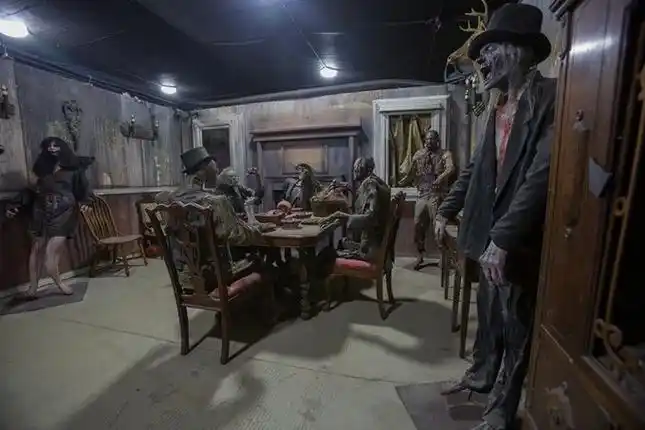 广州长隆欢乐世界冒险今晚搞也鬼隆重来袭