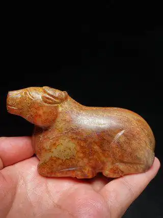 汉 和田玉籽料沁色 玉牛 卧牛 摆件|玉雕|石雕|圆雕_网易订阅