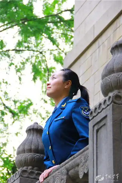 寄往天国的家书:停飞空军女中尉追记祖孙两代人军旅路