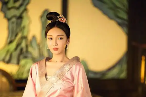 东宫绪娘的孩子是谁的剧版和原著或有差别