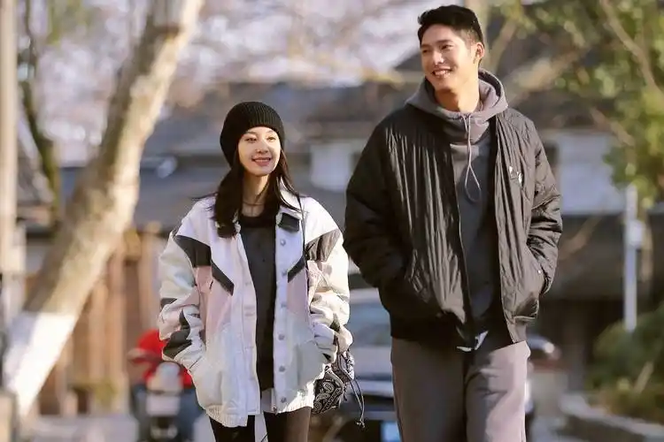 王子文与吴永恩分手,曾经甜蜜的童话式爱情,终究还是败给了现实_节目