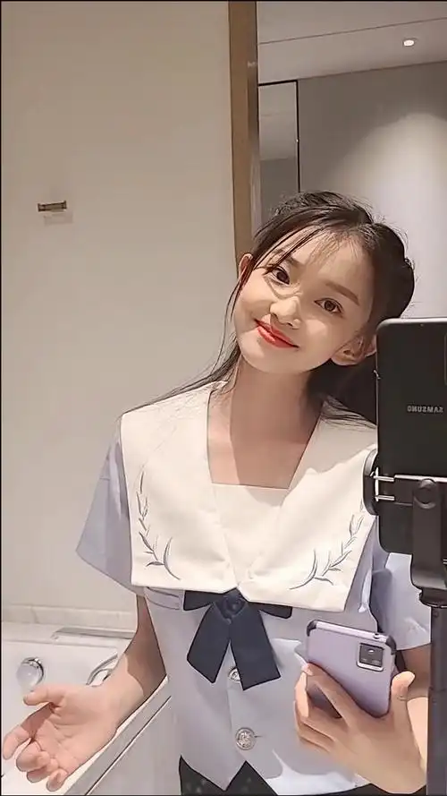 宋小睿清唱白月光与朱砂痣歌声优美动听一位很努力的小姑娘