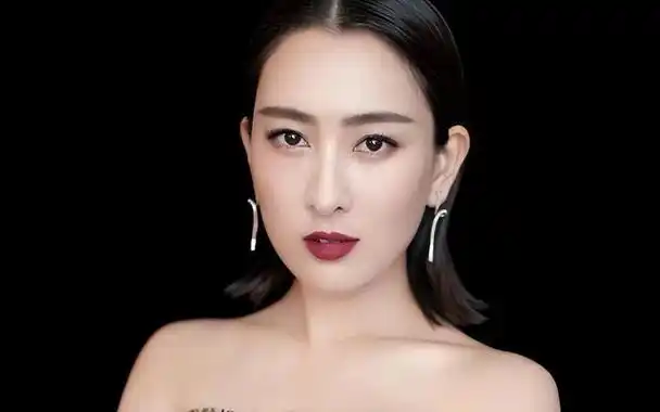 马苏:80后首位3料视后,曾跟世界冠军交往,为何事业高开低走?