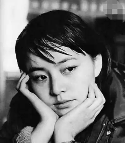 年轻时的宋丹丹有多美?天使脸蛋魔鬼身材,难怪杨紫不好看!