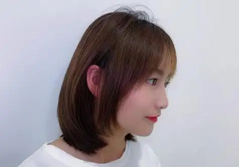 额头尖适合什么发型图片 (1).jpg