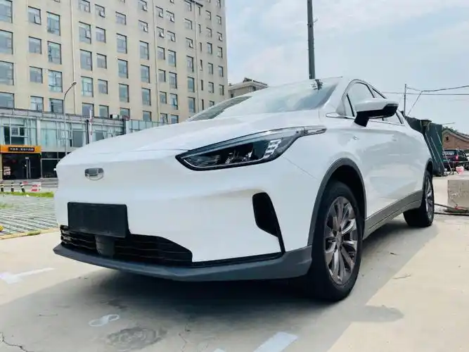 10万的纯电动车落地打7折