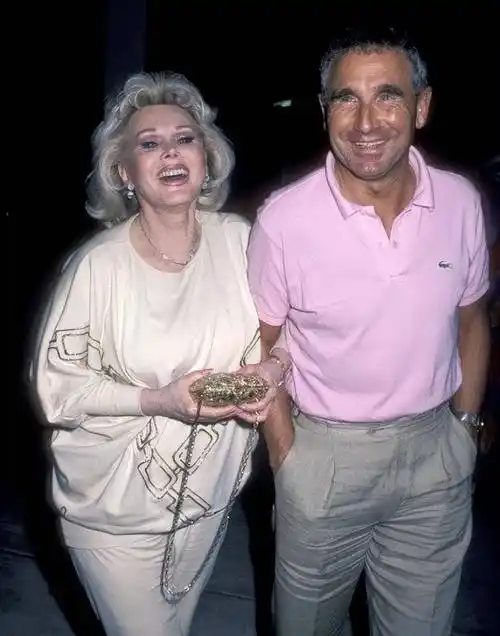 嫁老头撩鲜肉,69岁和小28岁王子定终身_莎莎·嘉宝_婚姻_男人