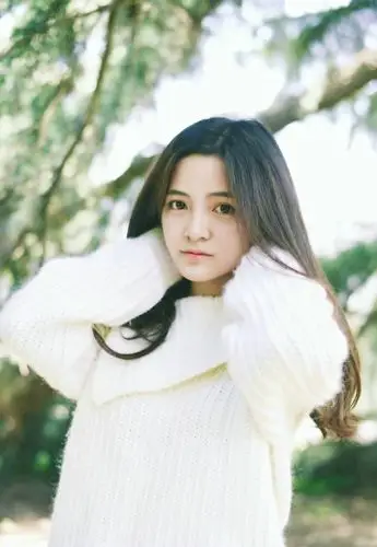 郊外白色毛衣素颜妹子清爽养眼写真集 @微相册 @微博摄影