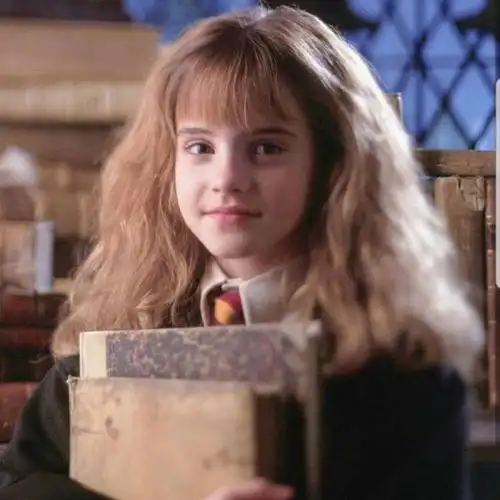 艾玛·沃特森饰赫敏《哈利波特》