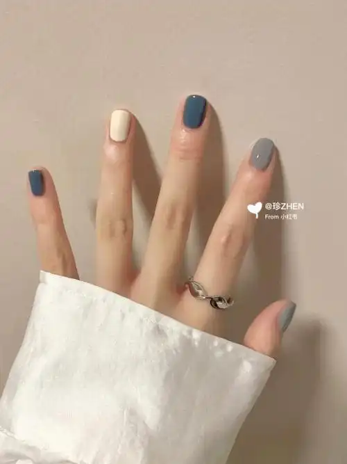 单色美甲显白_小红书