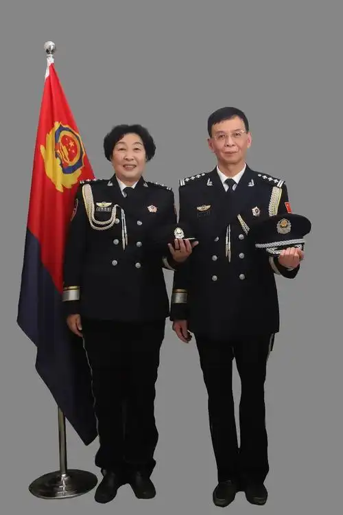 【致敬女警】警服耀芳华 忆青春从警路——石狮公安