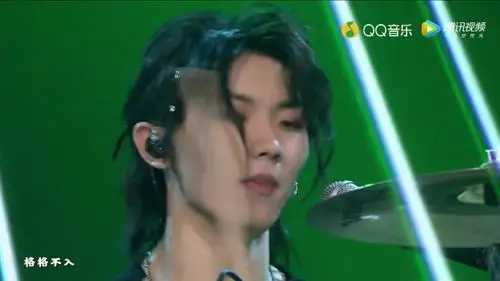 《作为怪物》乐队版《作为怪物》来袭～马嘉祺脏辫,宋亚轩鲻鱼头造型