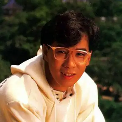 【图】彭健新可爱的笑容赏析 唱的是歌者内心的渴望和期待