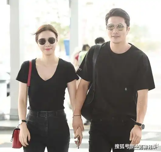 原创孙泰英女儿背影萌翻网友为照顾权相佑半隐退曾与申贤俊恋爱