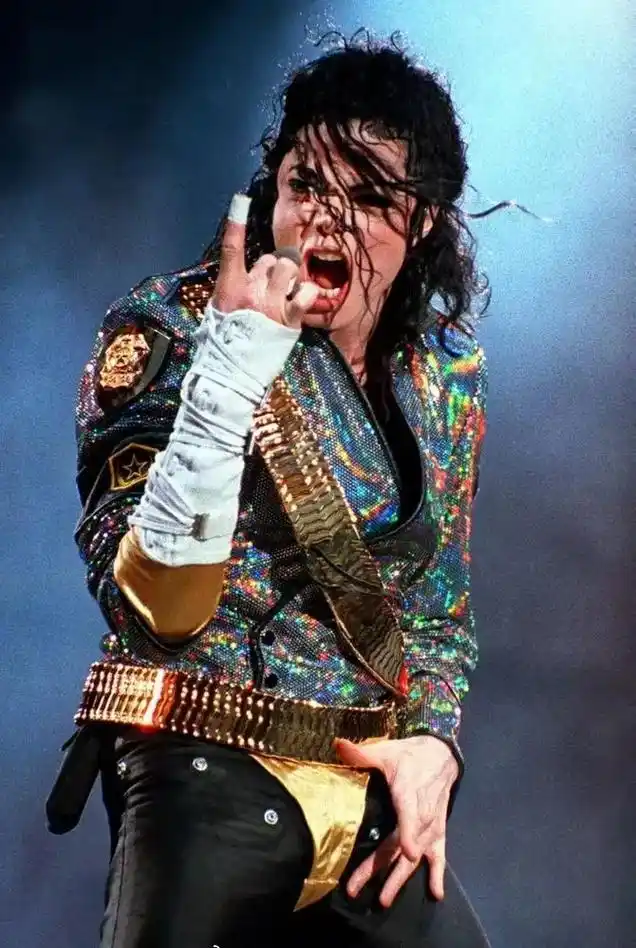 迈克尔杰克逊 #kingofpop #高清修复美图  - 抖音