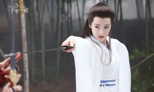 她扮男生还是一样美!盘点9位古装剧女扮男装的女星!