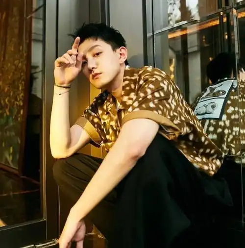 微信头像范世錡