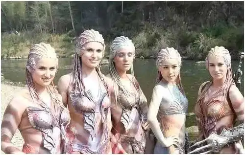 其实《人鱼帝国》这部片子也真的很迷.