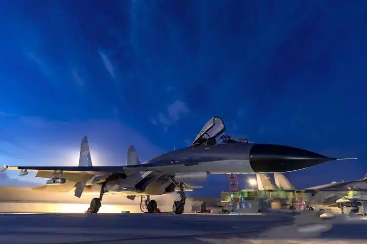 时隔4年,照片显示泰鹰狮战机同歼11交战数据,和英媒报道不一样