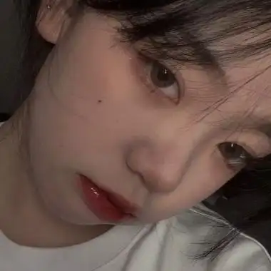 高清好看的女生头像真人版悲伤图片-女生头像 - 壁纸之家