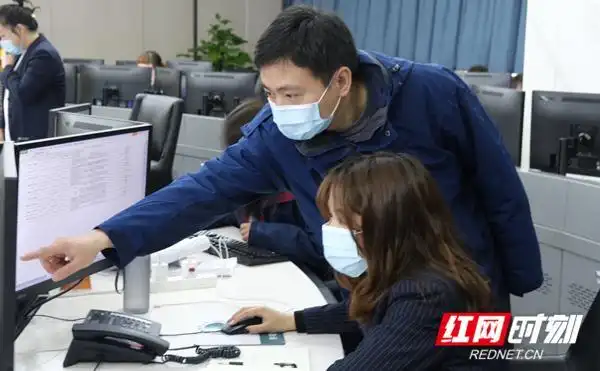 国网常德供电公司员工就地过年 坚守一线保供电