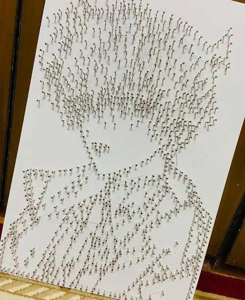 钉子也能画画网友用钉子和丝线画出新一跪下来看舒服多了
