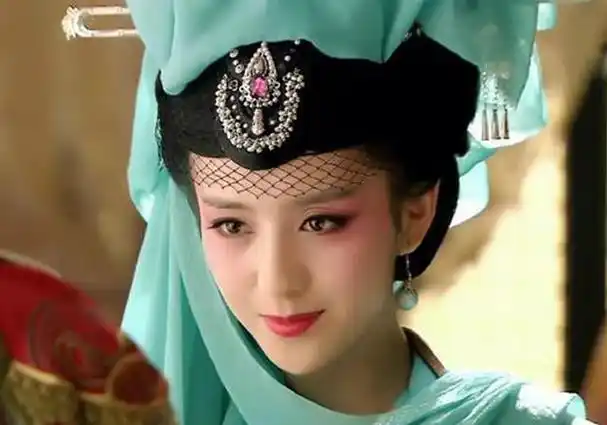 佟丽娅是大家很熟悉的一位女演员,她参演过很多电视剧,尤其是一些古装