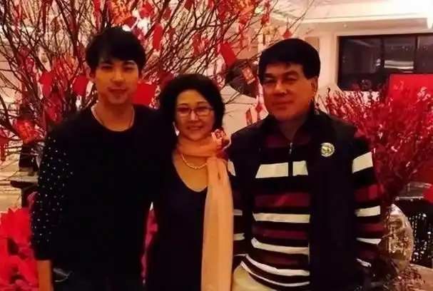 1983年,朱时茂调离福州军区,刚准备走,杨成武电令:把人扣下!