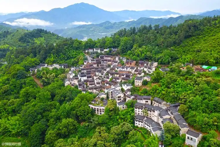 原创江西鲜花古村隐于深山600年历久弥新是中国最美人居典范