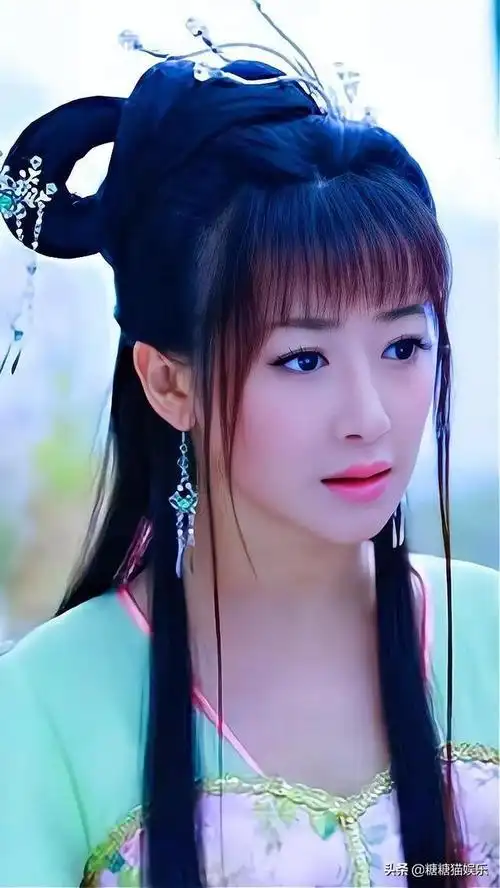 陈紫函:古典气质,漂亮迷人_网易订阅