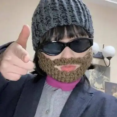 沙雕女头ins风高清搞怪的憨憨头像沙雕女生图片