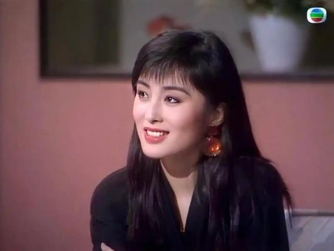 港片性感女神张敏