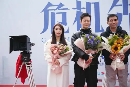 蔡文静新剧开机搭黄晓明 演绎当代新女性新式爱情