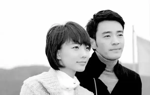 他娶过郝蕾,爱过王珞丹,负了殷桃,没想到娶了小12岁的她|邓超|李光洁