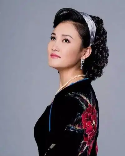 导师介绍 -在12期节目中,我们以中国的学堂歌曲,世界民谣及电影音乐