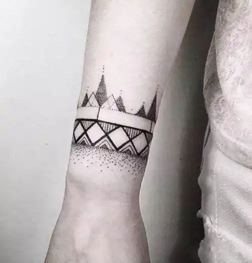 经典手腕纹身潮人都选这几款图案