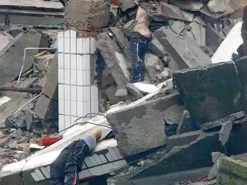 今天是汶川地震9周年祭看看他们经历了什么