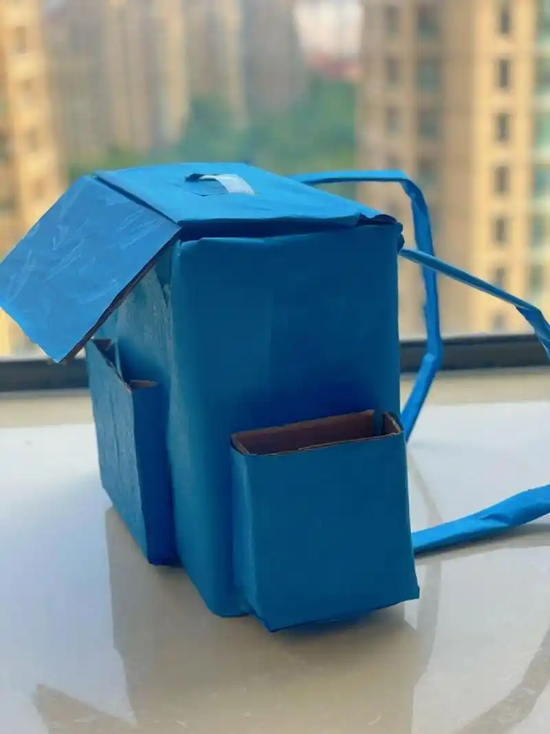 纸箱改造手工儿童书包 儿童手工作业