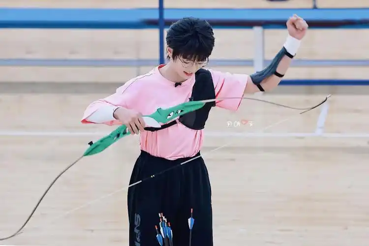 穆祉丞 2022tf家族运动会 篮球赛 射箭